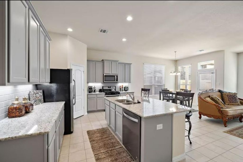 Photo of 21342 Somerset Shores Crossing, Kingwood, TX 77339 (MLS # 25800251)