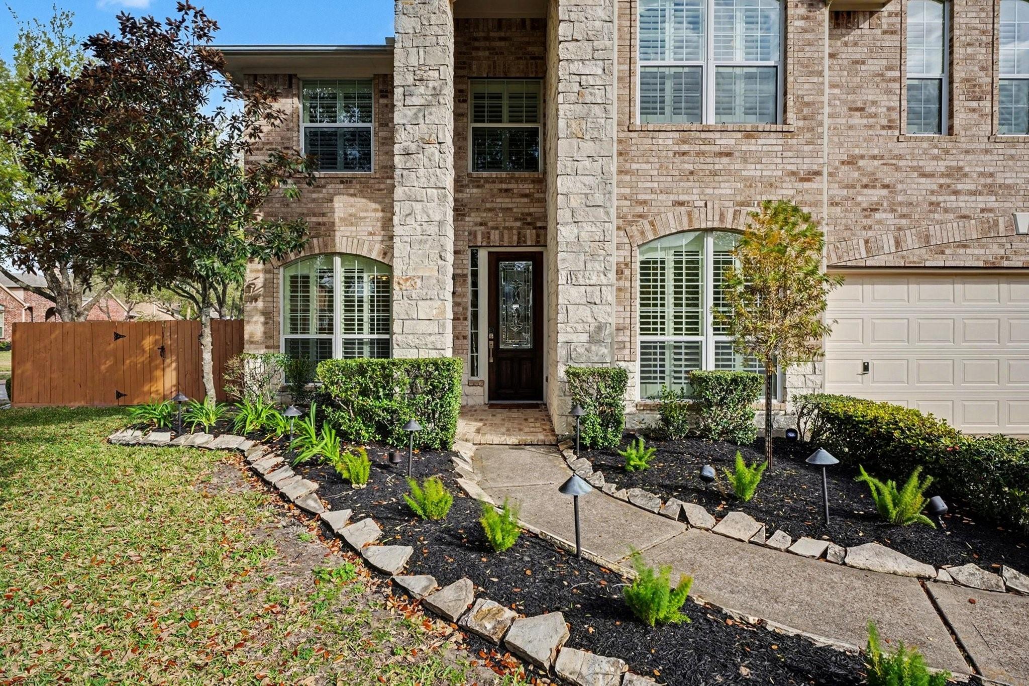 2742 Villa Pisa Lane