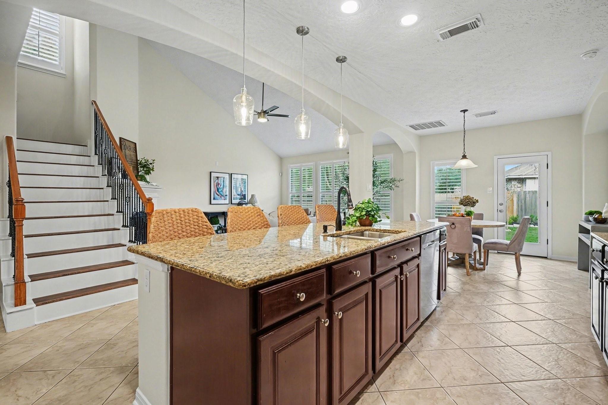 2742 Villa Pisa Lane