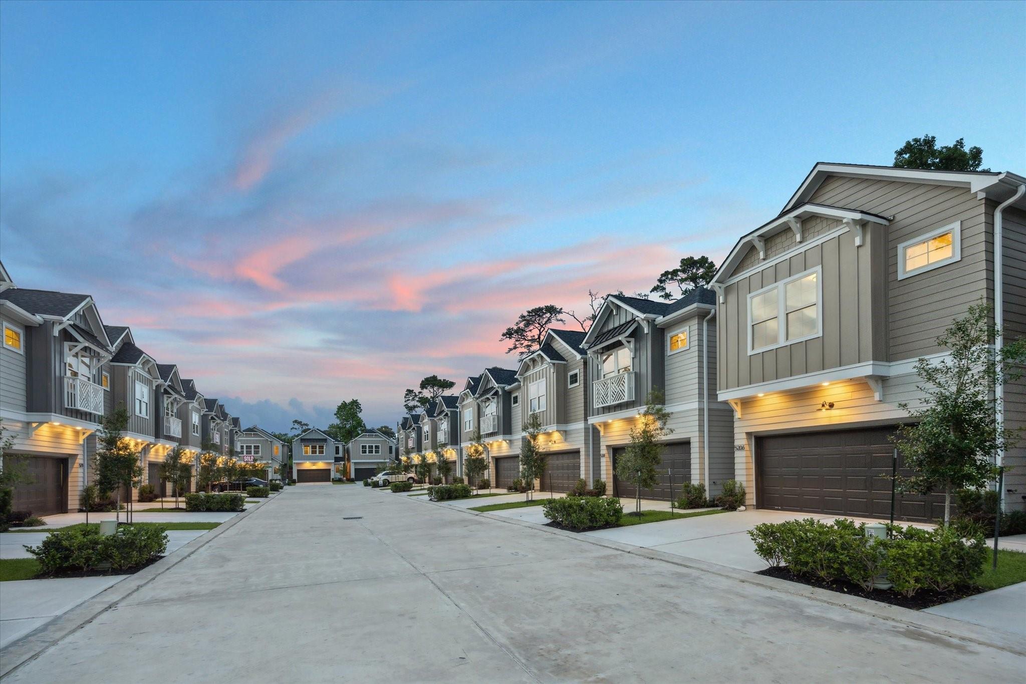 804 Glowing Dawn Drive
