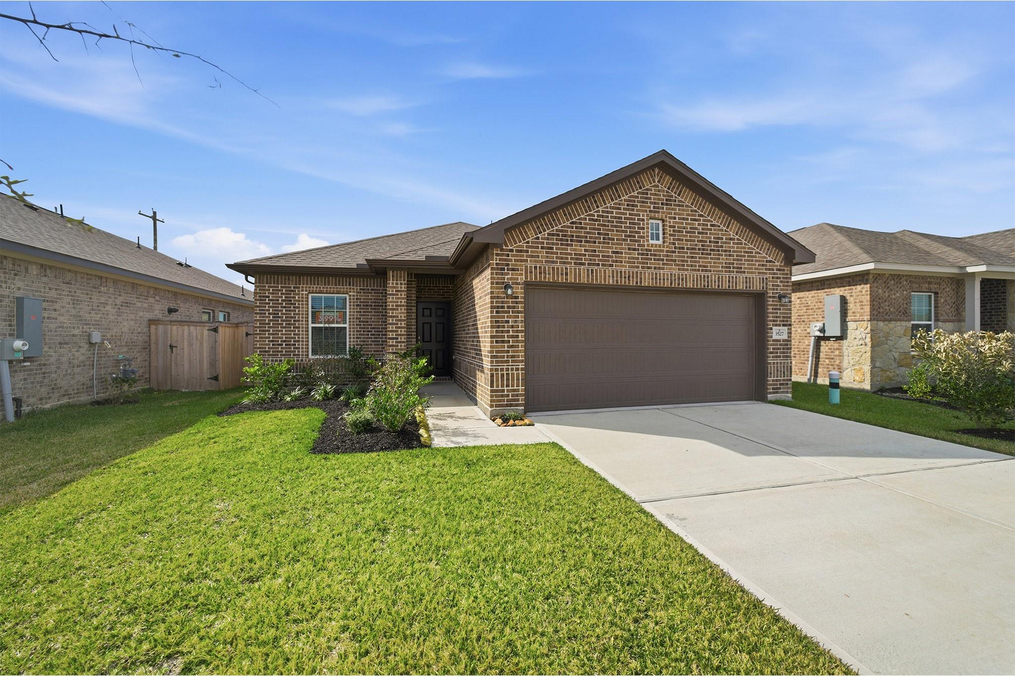 3527 Prairie Rose Trail