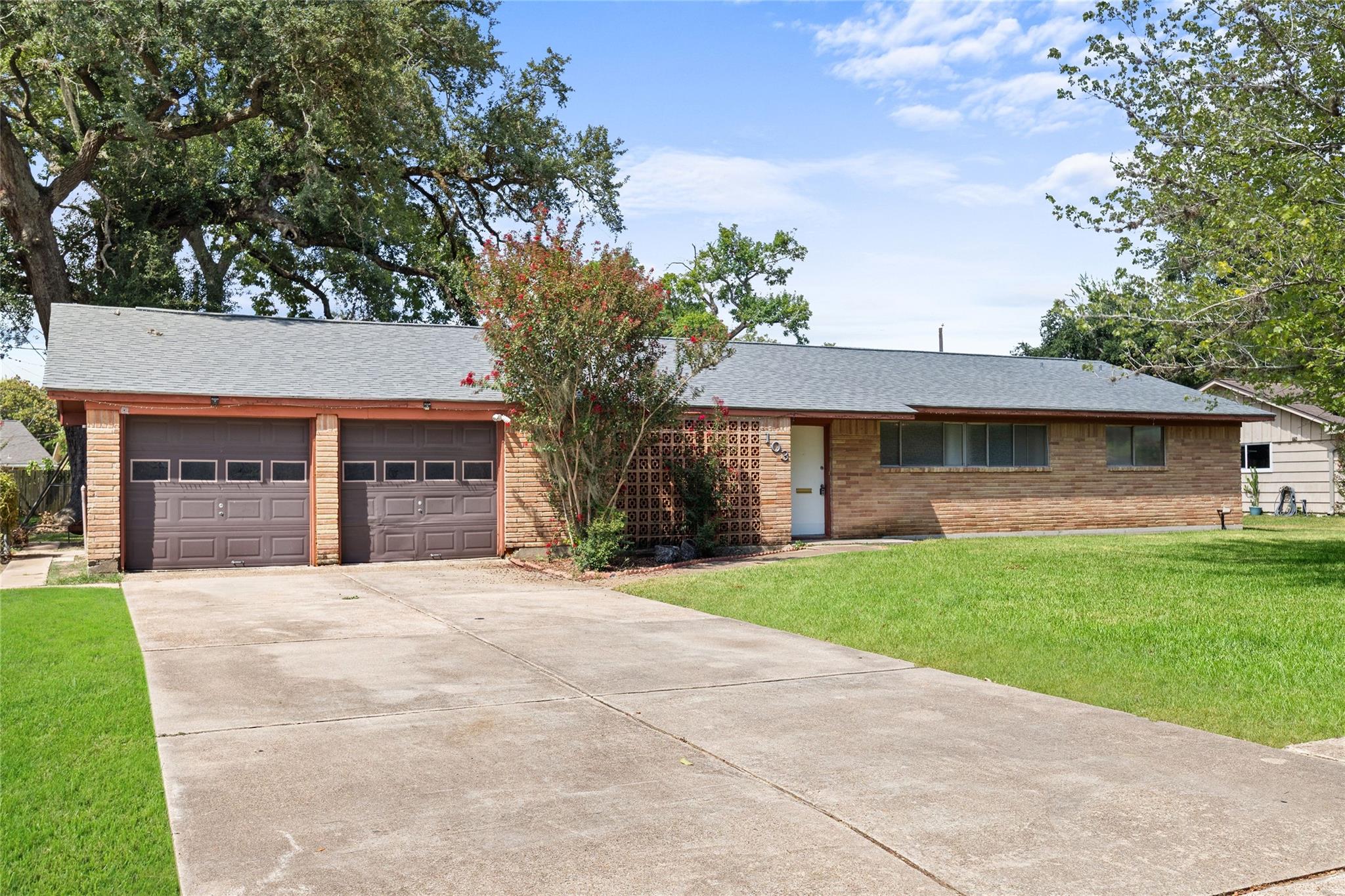 103 Ligustrum Street