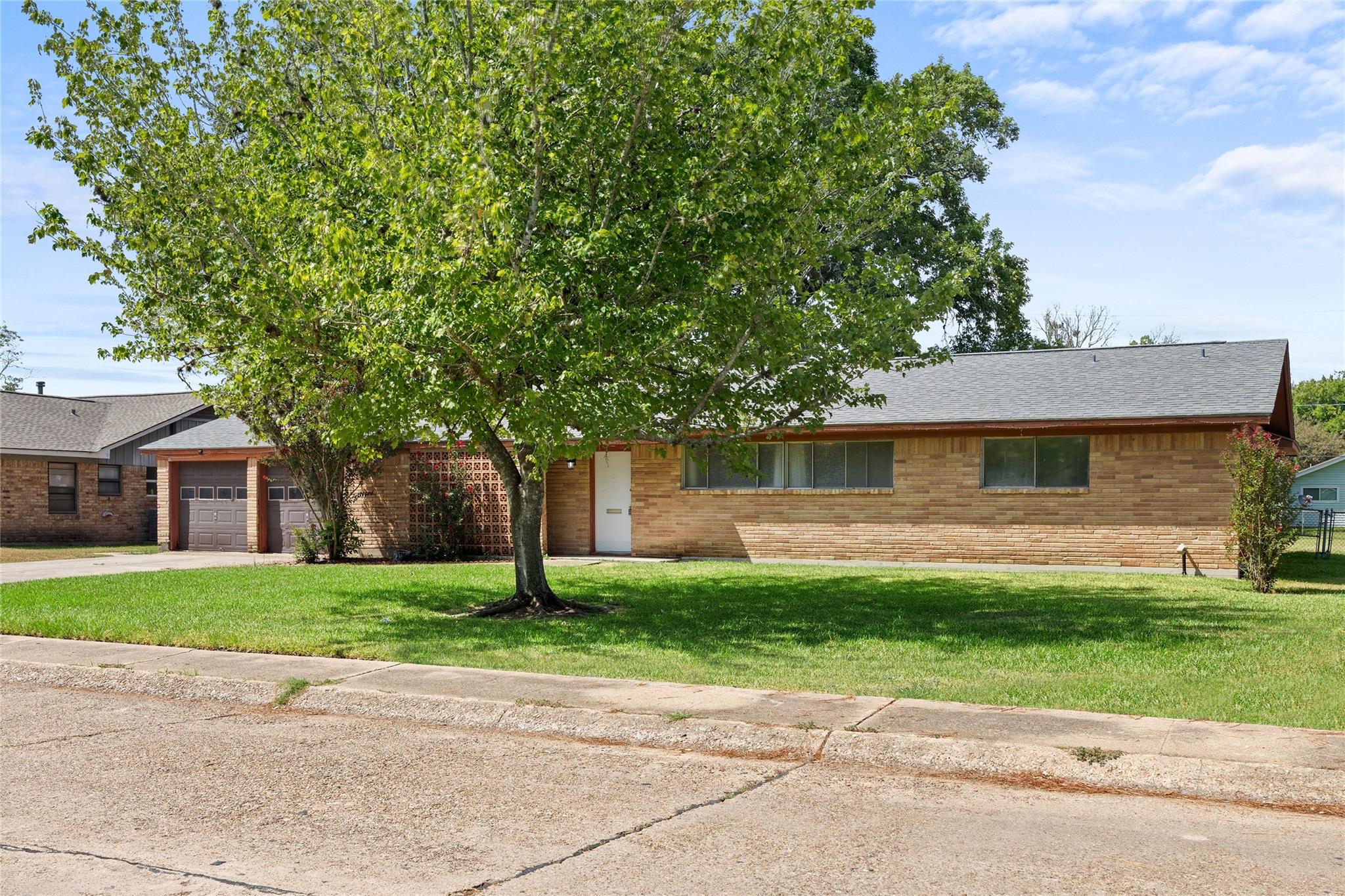 103 Ligustrum Street