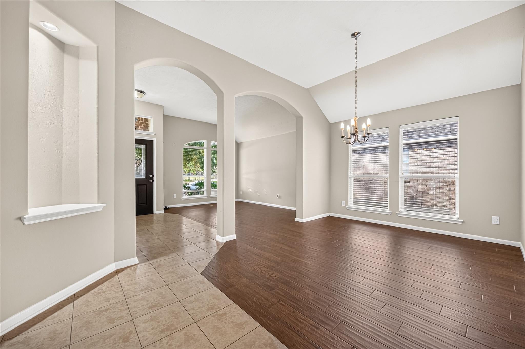 9307 Russeff Field Lane