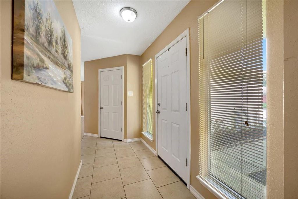 Photo of 1818 Pilgrims Point Drive, Friendswood, TX 77546 (MLS # 21850775)