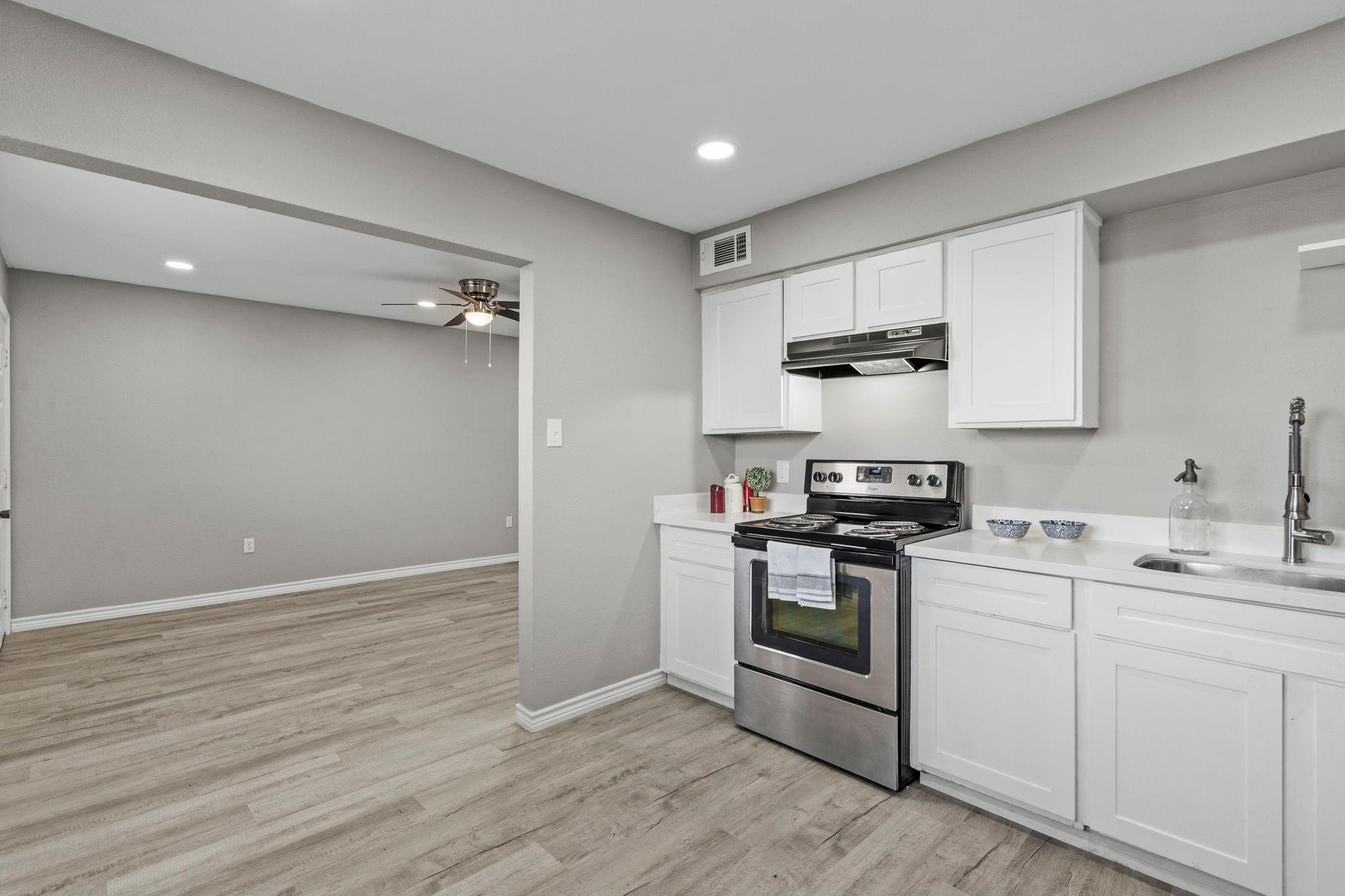 911 Avenue K 11
