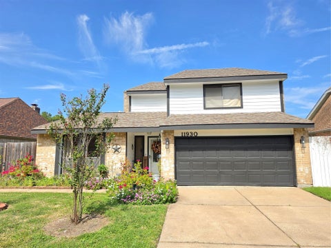 Photo of 11930 Meadow Crest Drive, Meadows Place, TX 77477 (MLS # 33495815)