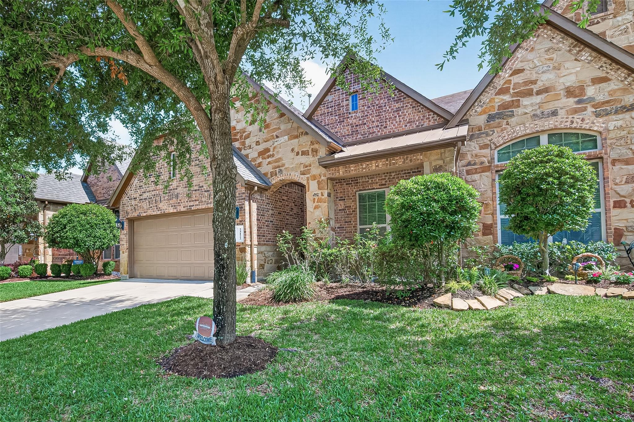 24122 Valencia Ridge Lane