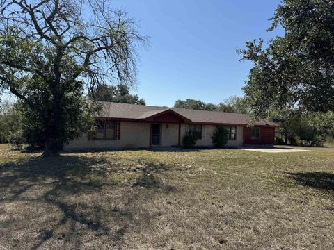 Property photo of 5996 Yucca Trail, Beeville, TX 78102