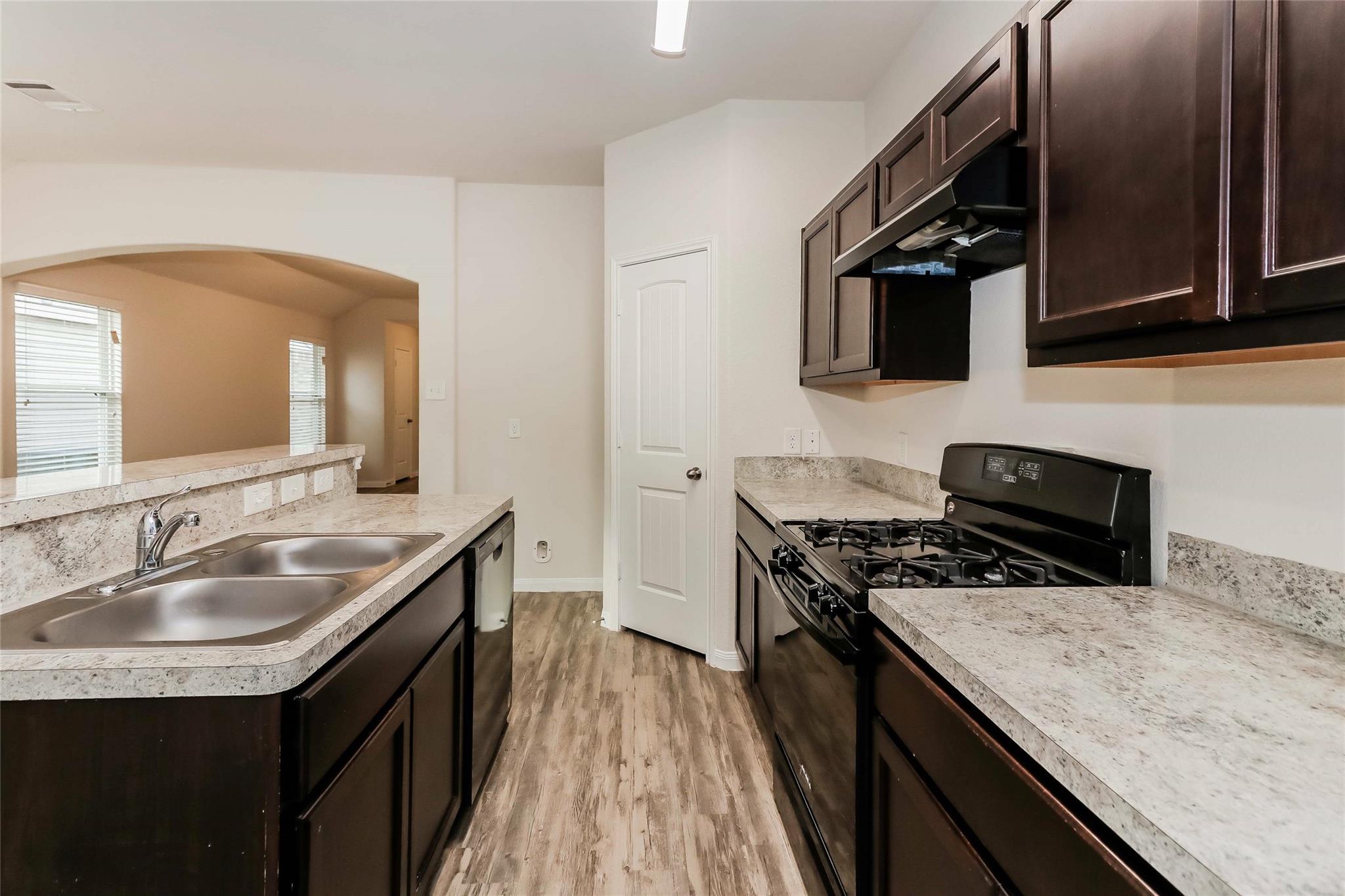 5722 Kyle Cove Court