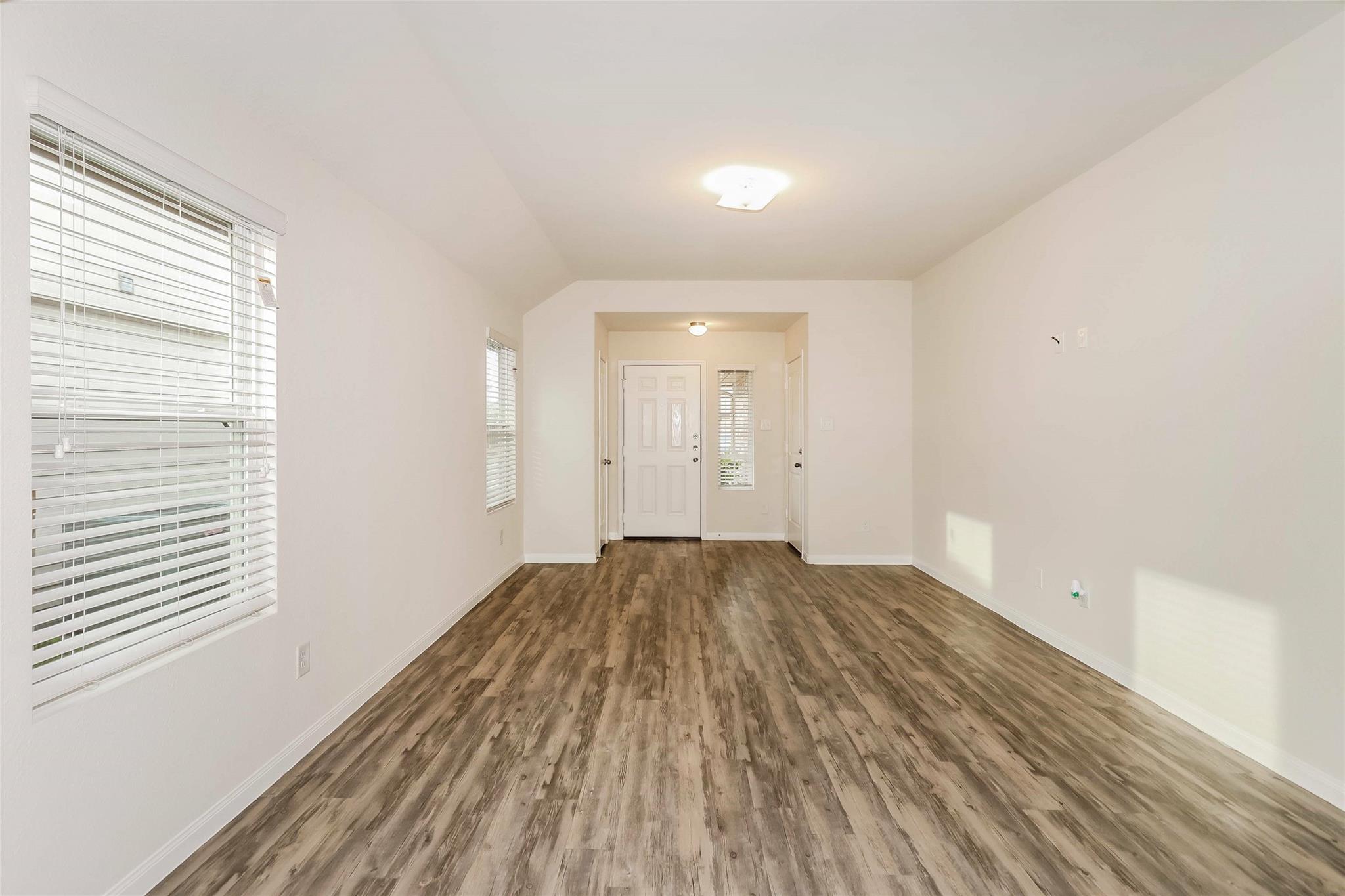 5722 Kyle Cove Court