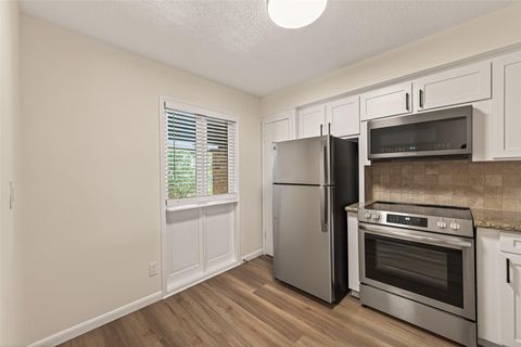 Tiny photo for 6547 Bayou Glen Road, Houston, TX 77057 (MLS # 7134215)