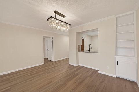 Tiny photo for 6547 Bayou Glen Road, Houston, TX 77057 (MLS # 7134215)