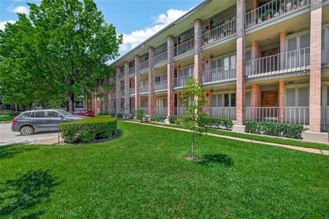 Tiny photo for 6547 Bayou Glen Road, Houston, TX 77057 (MLS # 7134215)