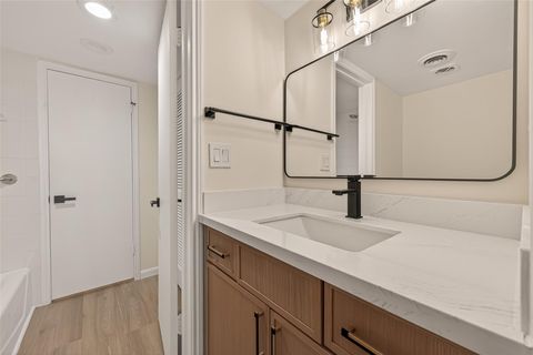 Tiny photo for 6547 Bayou Glen Road, Houston, TX 77057 (MLS # 7134215)