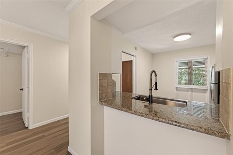 Tiny photo for 6547 Bayou Glen Road, Houston, TX 77057 (MLS # 7134215)