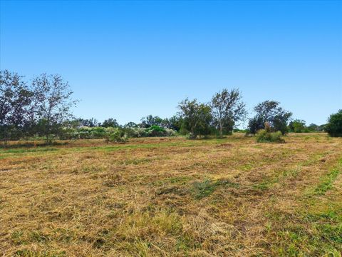 Vacant Land For Sale - LOT 4 Cow Creek Road Ct<br/> Damon, TX 77430
