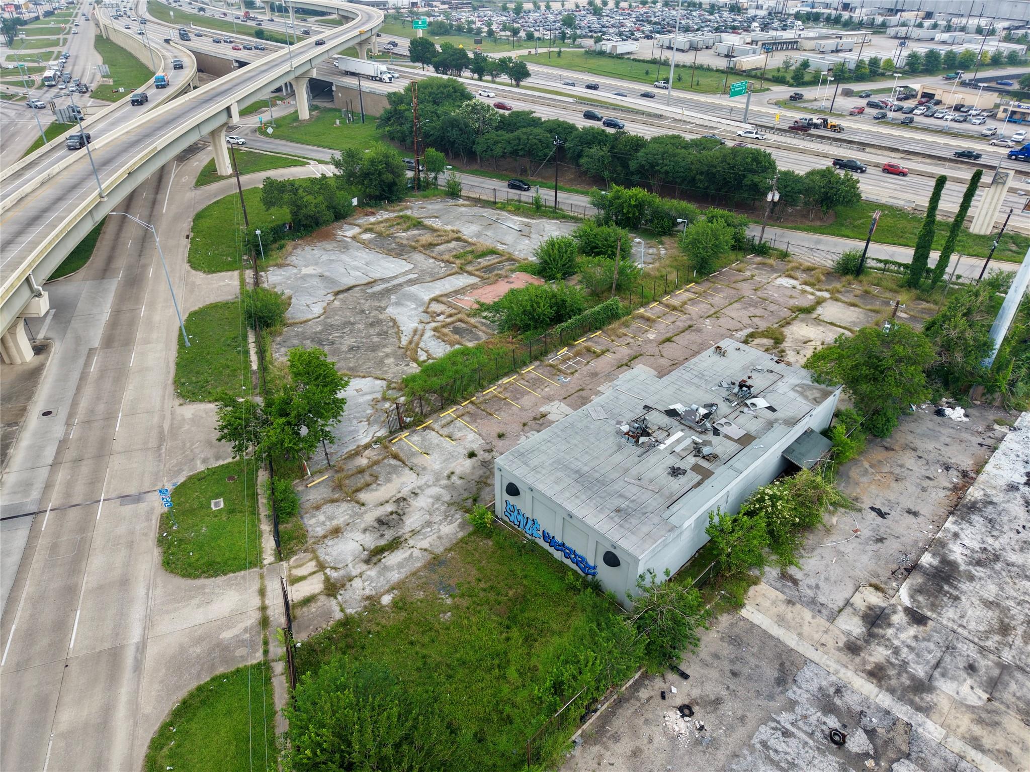 7926 & 7928 N Shepherd Drive