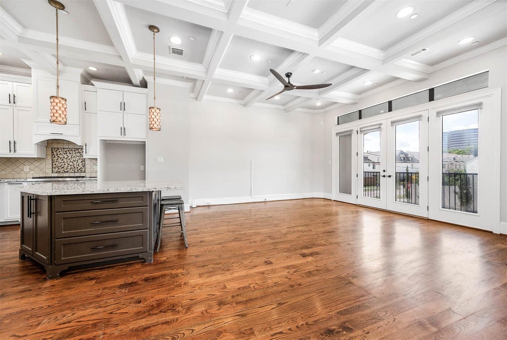 Photo of 5733 Winsome Lane, Houston, TX 77057 (MLS # 22528110)