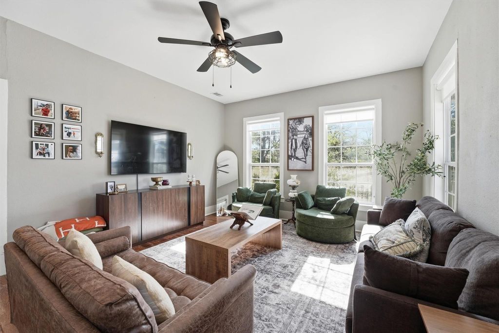 Photo of 1215 Main Street, Richmond, TX 77469 (MLS # 94264096)