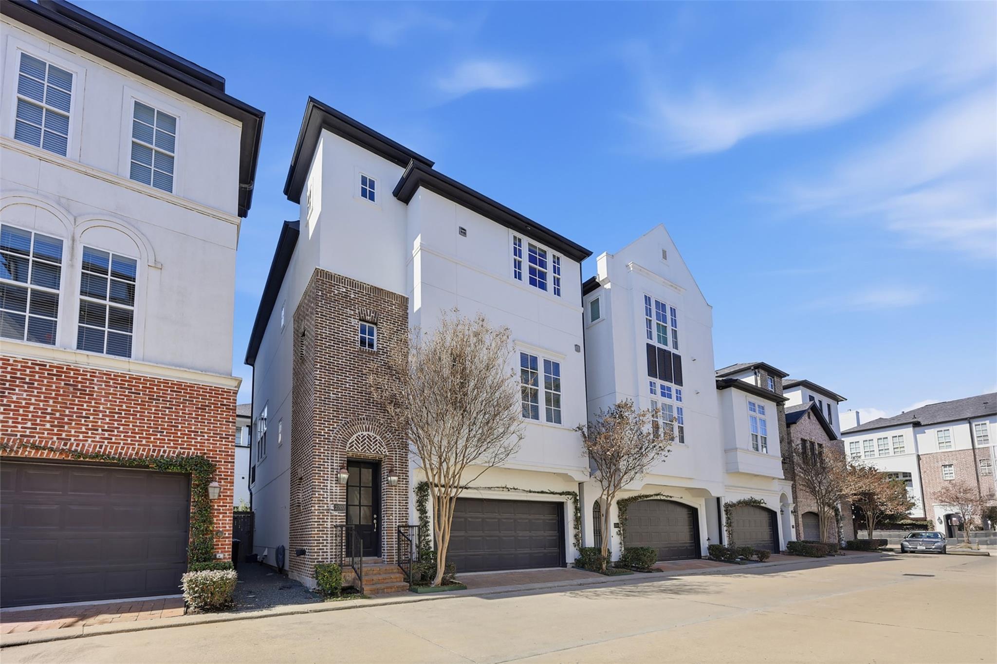 2707 Cohn Trail