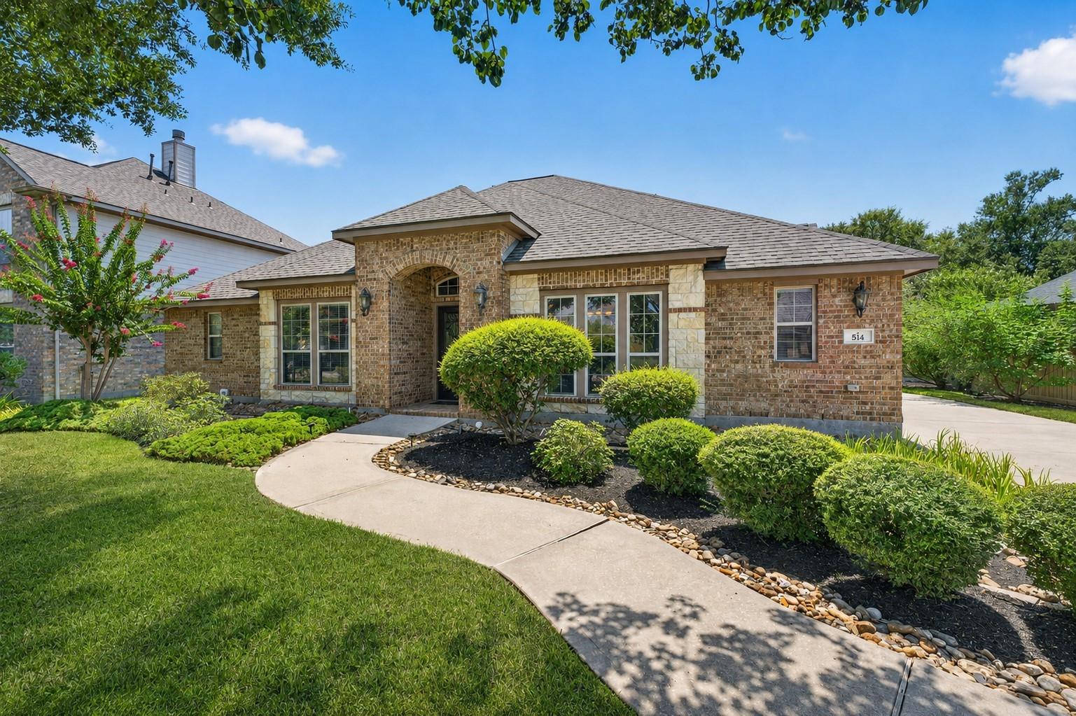514 Oak Ridge Grove Circle