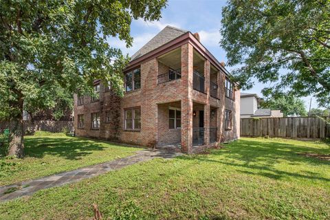 1709 Calumet Street Houston TX 77004