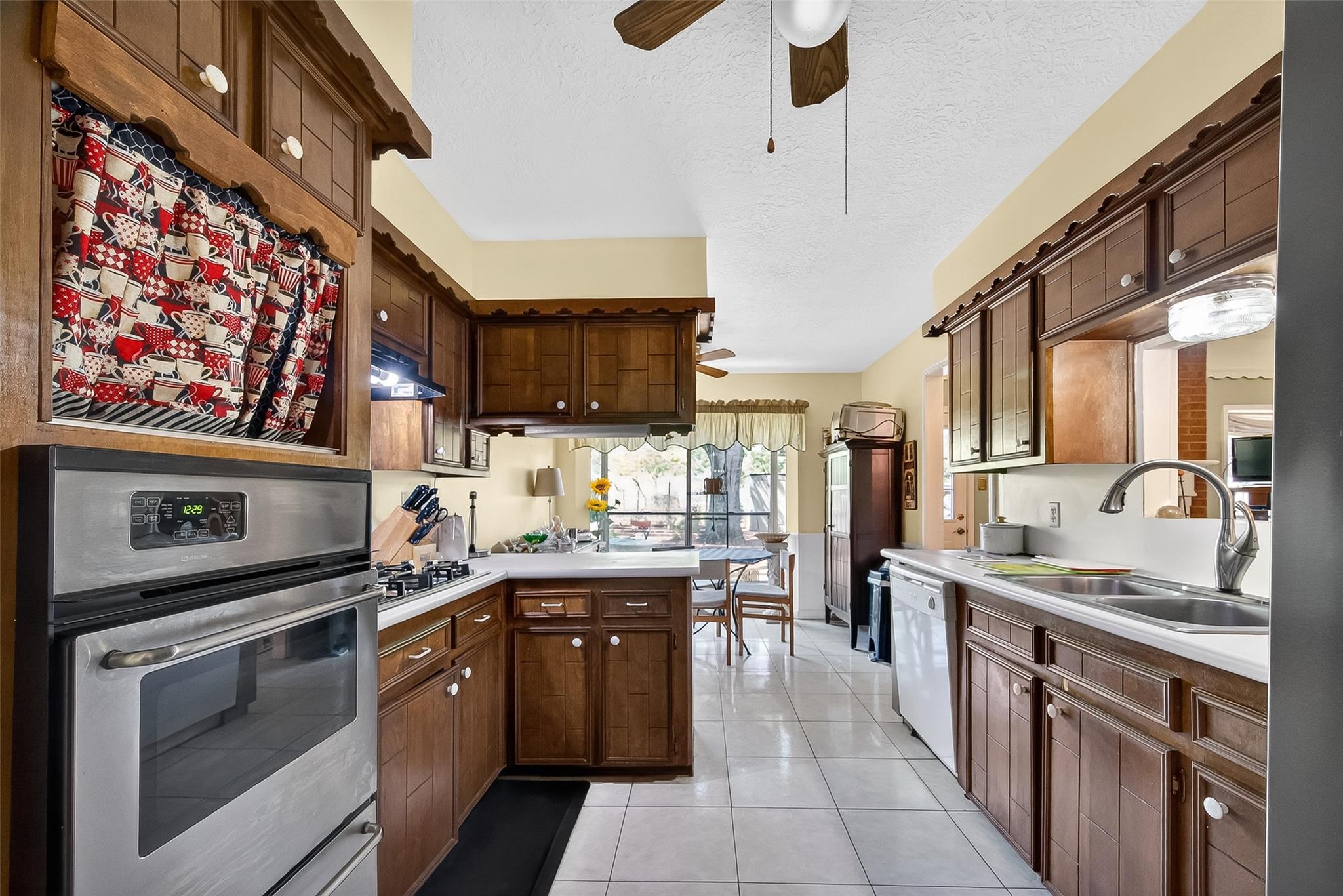 4606 Chaparral Drive