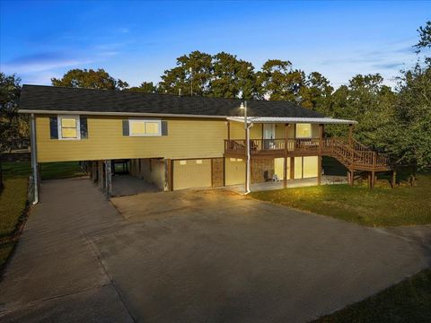 Photo of 603 Shady Glen Drive, Anahuac, TX 77514 (MLS # 47948924)