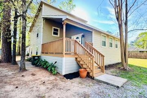 400 Powder River Circle Conroe TX 77316