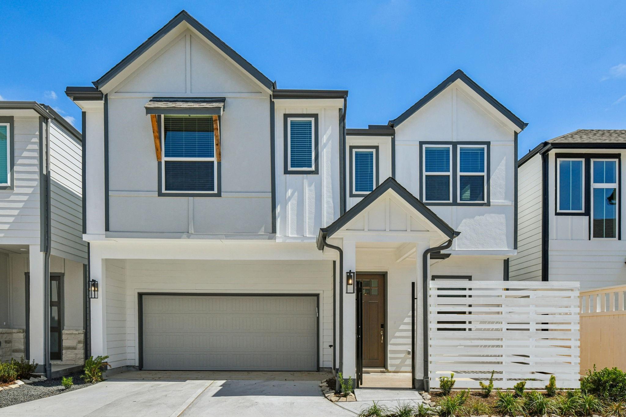 3208 Millwork Street