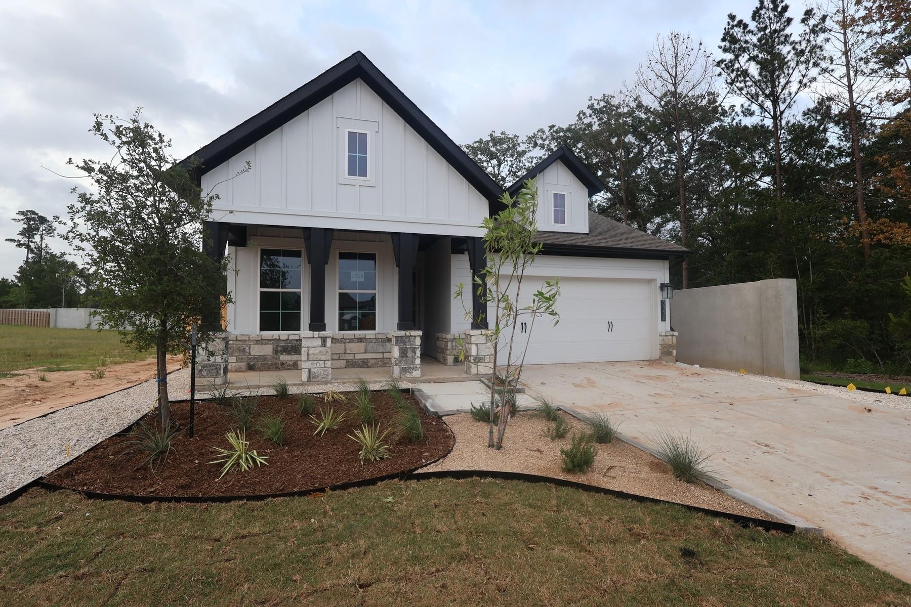 Welcome to The Conroe by David Weekley Homes. **HOME ESTIMATED TO BE COMPLETE MAY 2026**