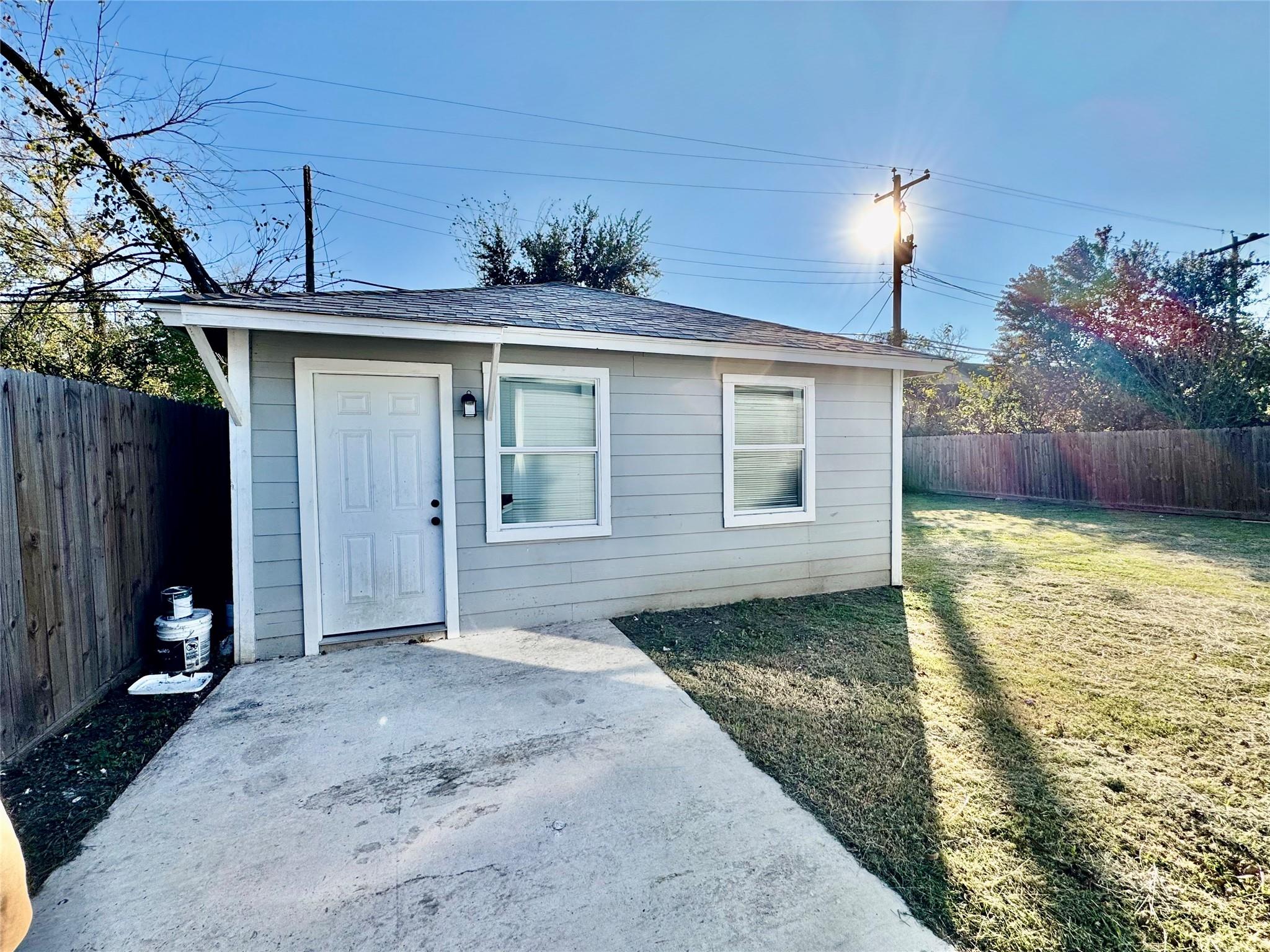 5842 Southville Street
