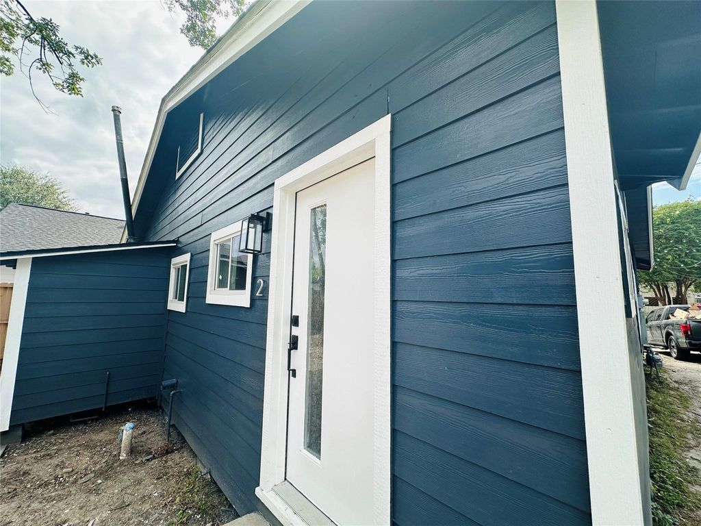 Photo of 4018 Gano St St #2, Houston, TX 77009 (MLS # 82422105)