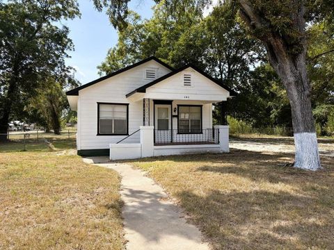 Photo of 101 N San Marcos Street, Hearne, TX 77859 (MLS # 63952852)