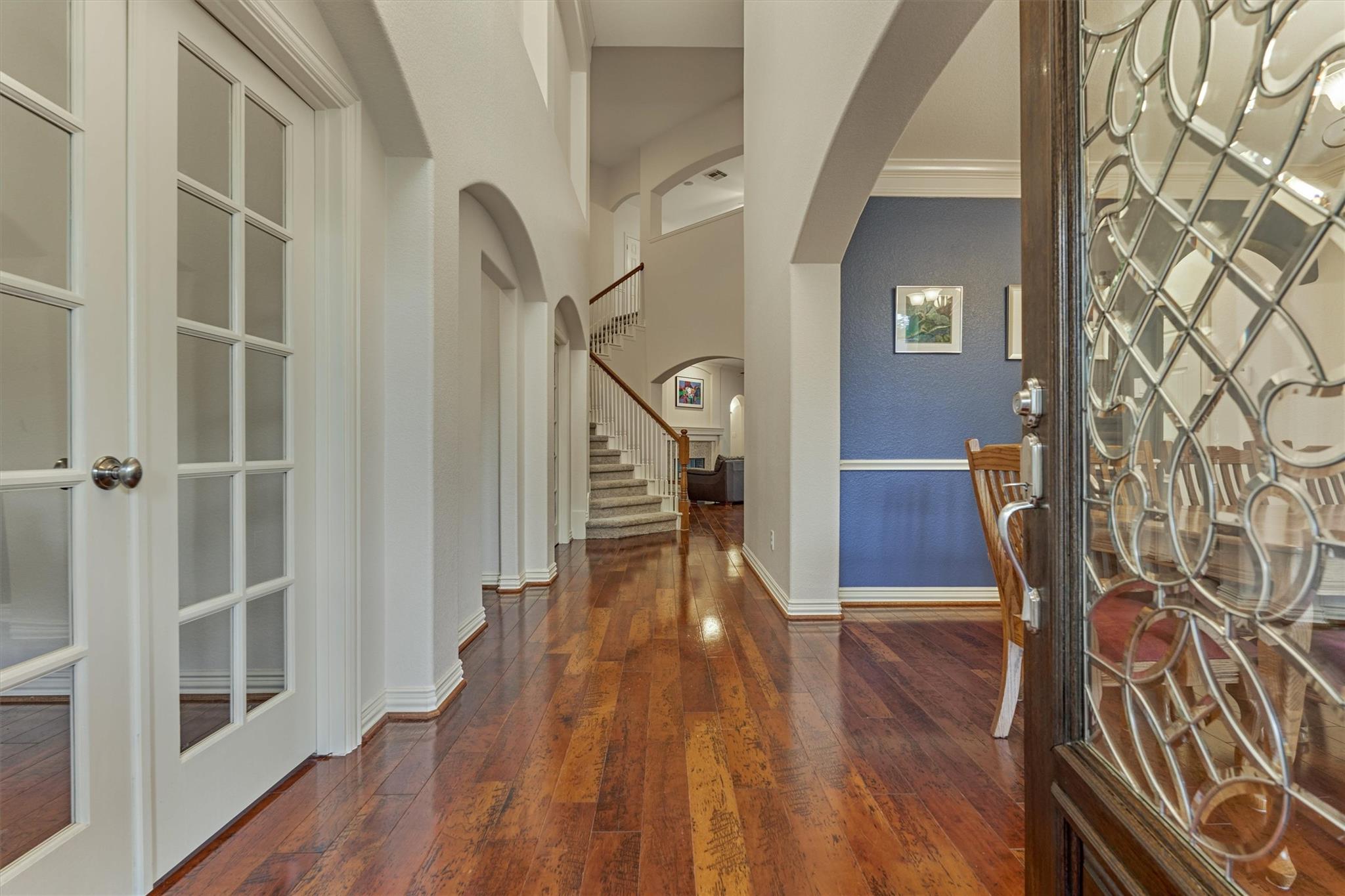 11 N French Oaks Circle