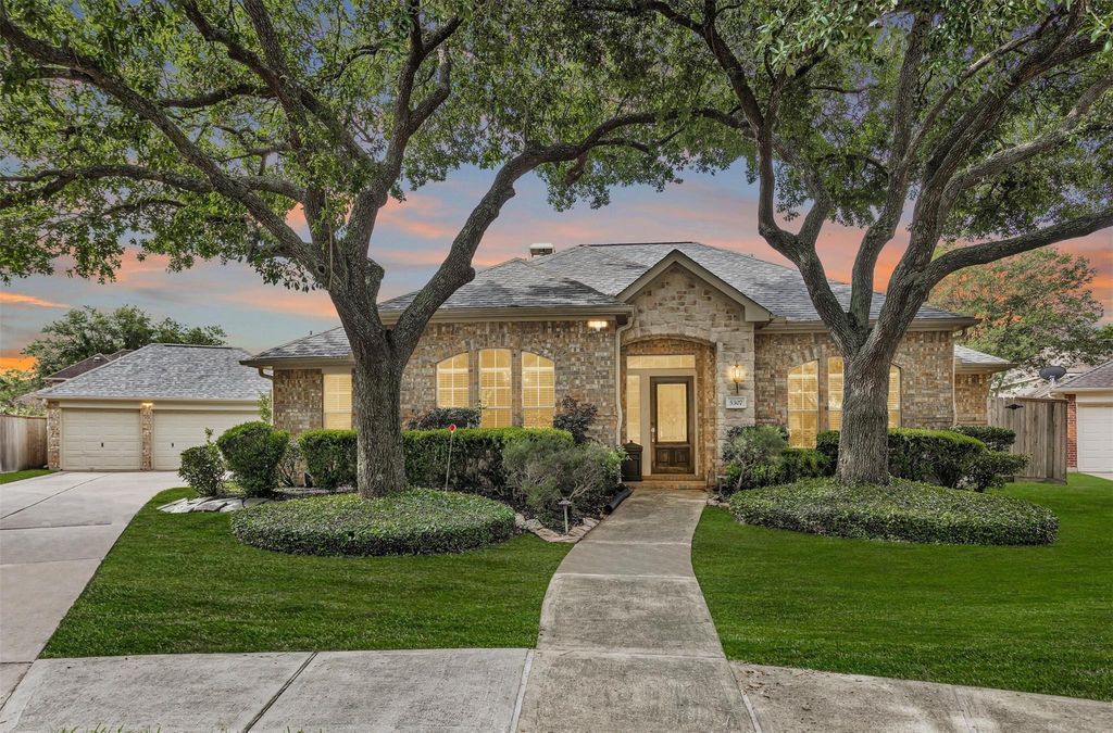 Photo of 5307 Summerland Ridge Court, Houston, TX 77041 (MLS # 11438516)