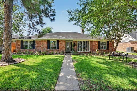 Photo of 7719 Burning Hills Drive, Houston, TX 77071 (MLS # 38143955)