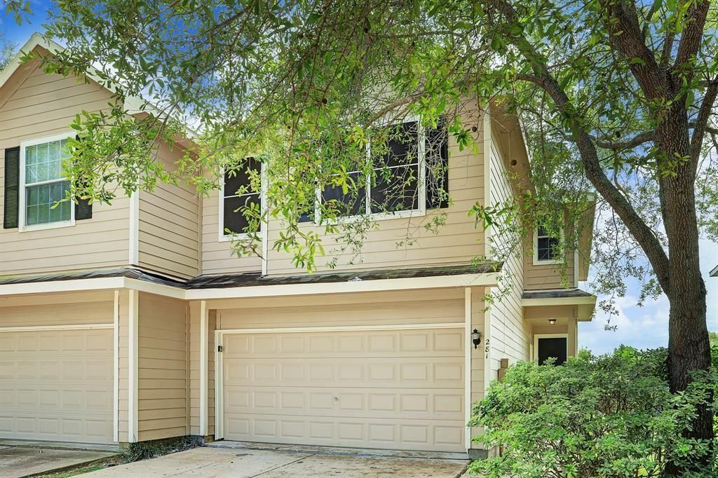 Photo of 281 Brandy Ridge, Dickinson, TX 77539 (MLS # 39786885)