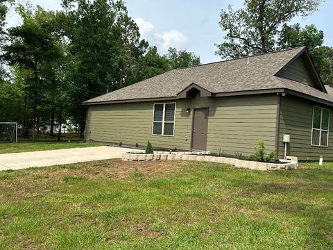 Photo of 15063 Arrowhead Loop E, Willis, TX 77378 (MLS # 14138314)