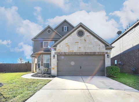 Homes For Rent - 18307 All Oak Trail<br/> Houston, TX 77084