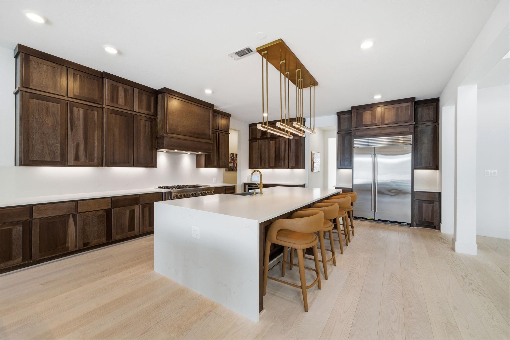 4906 Lagos Lagoon Court