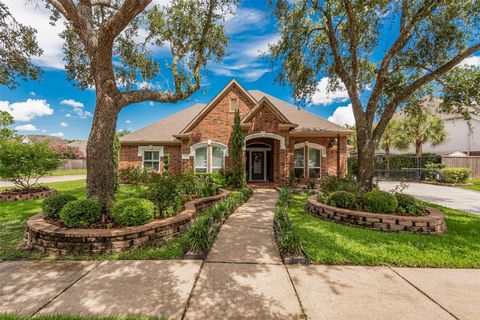 Photo of 1013 Azalea Pointe, League City, TX 77573 (MLS # 3041339)