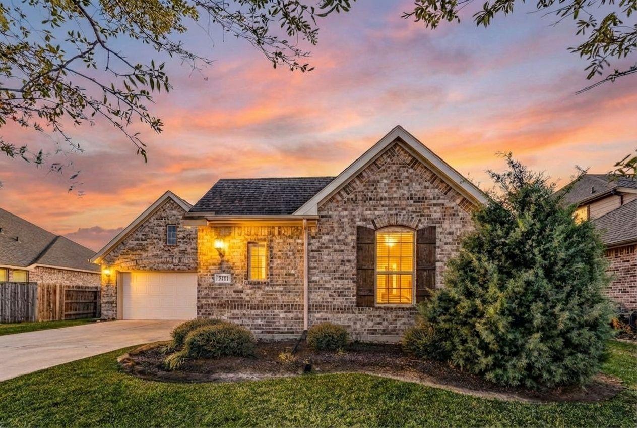 3711 Castle Rock Drive