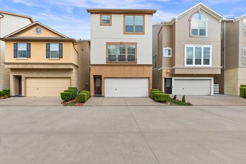 Photo of 3334 Clearview Villa Way, Houston, TX 77025 (MLS # 4082032)