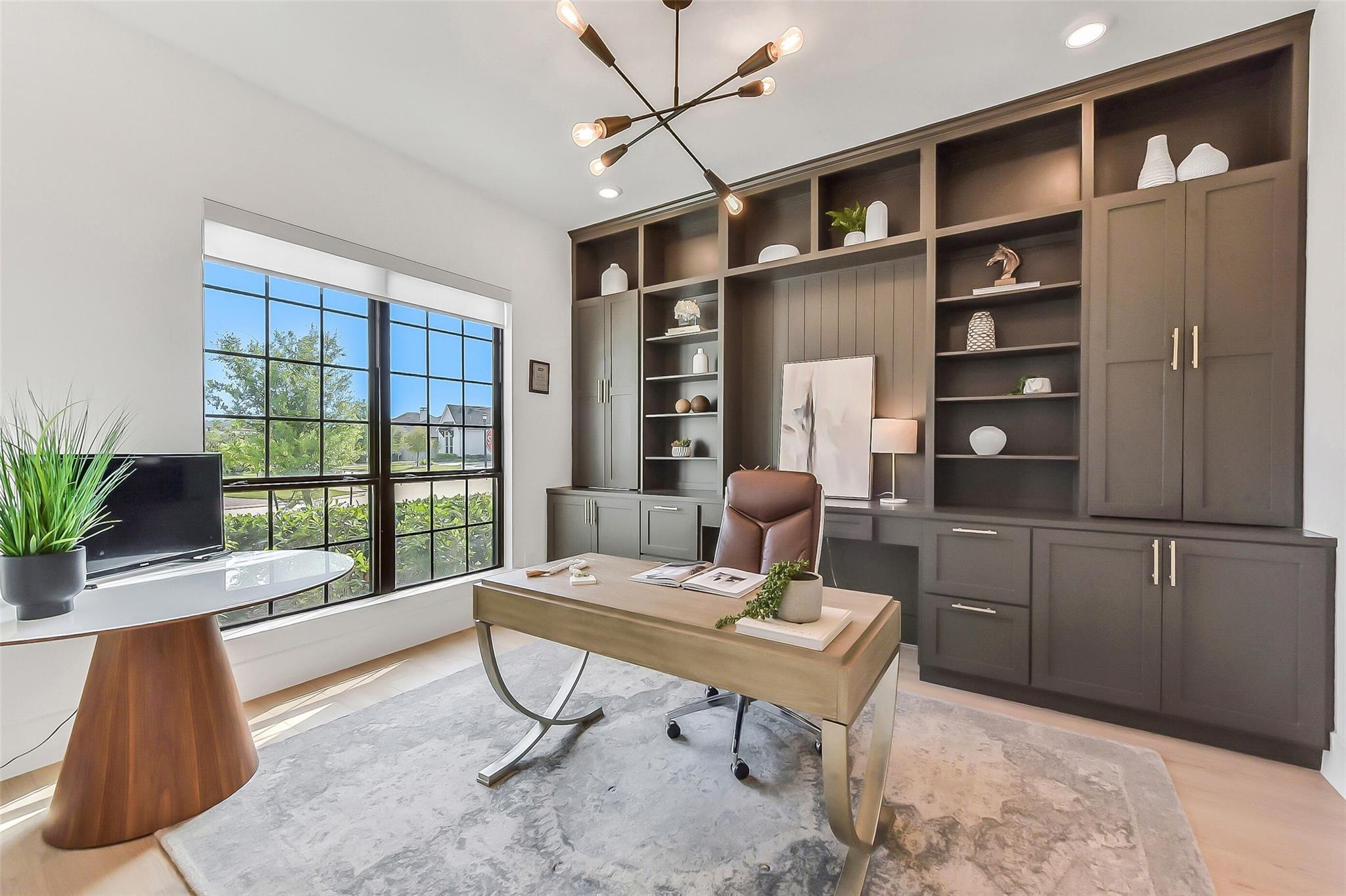 4903 Lagos Lagoon Court