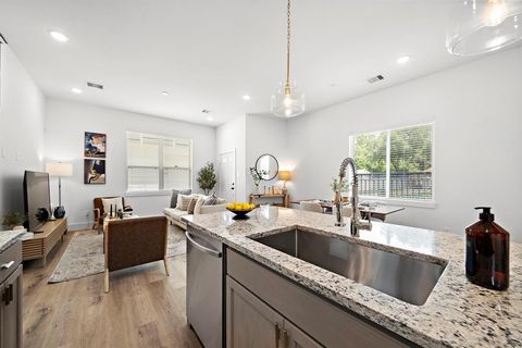 Tiny photo for 1586 W Tidwell Road, Houston, TX 77091 (MLS # 93943991)