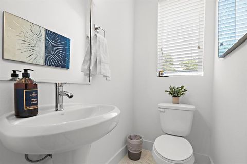Tiny photo for 1586 W Tidwell Road, Houston, TX 77091 (MLS # 93943991)