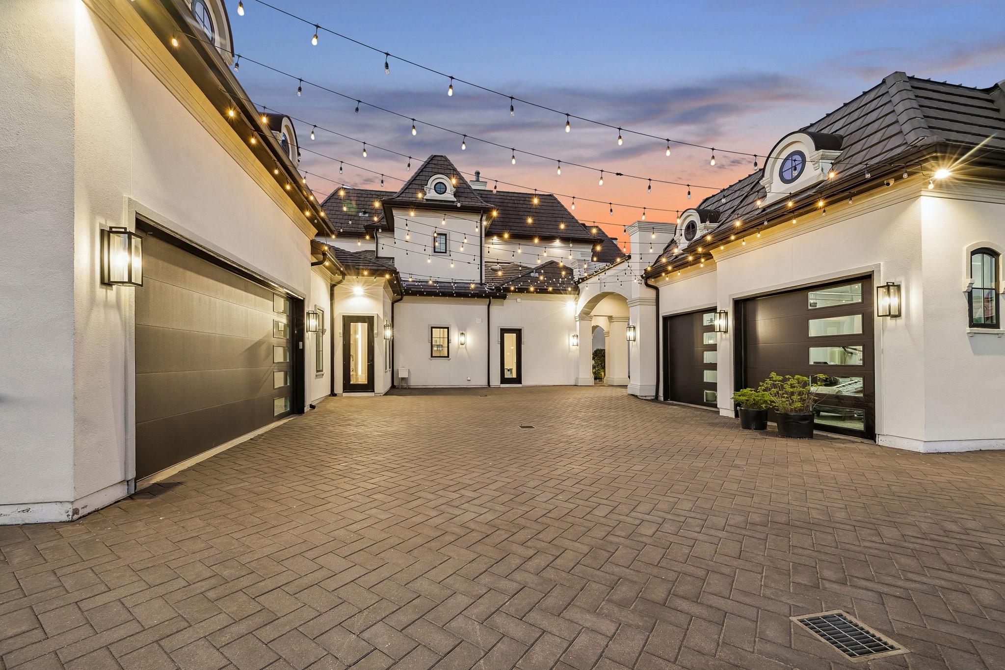 Richmond, Texas, 77469, United States, 5 Bedrooms Bedrooms, ,7 BathroomsBathrooms,Residential,Active,2032896
