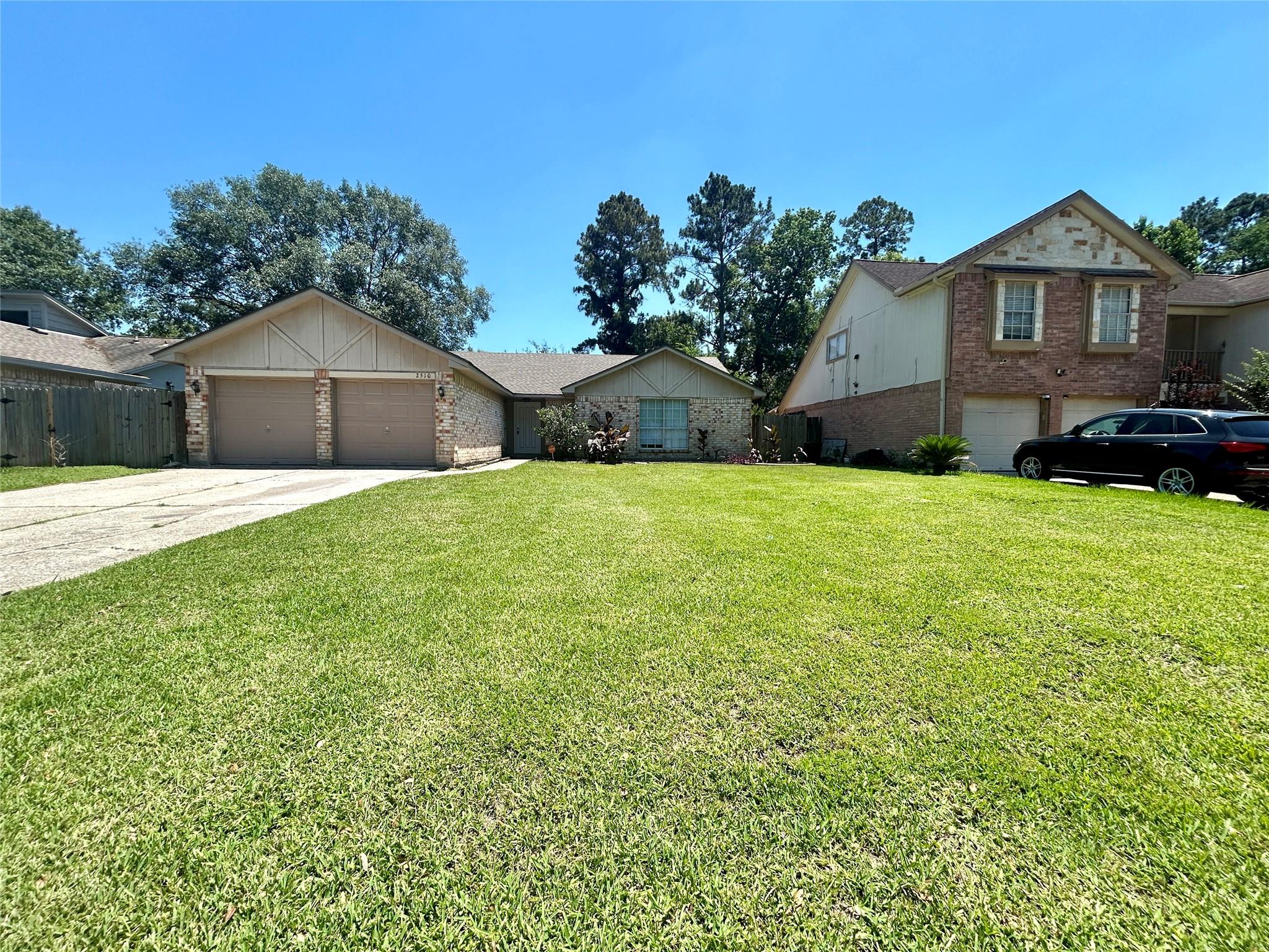 2510 Knollbrook Lane